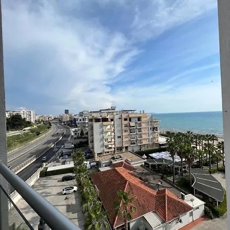 Sea View Apartment *